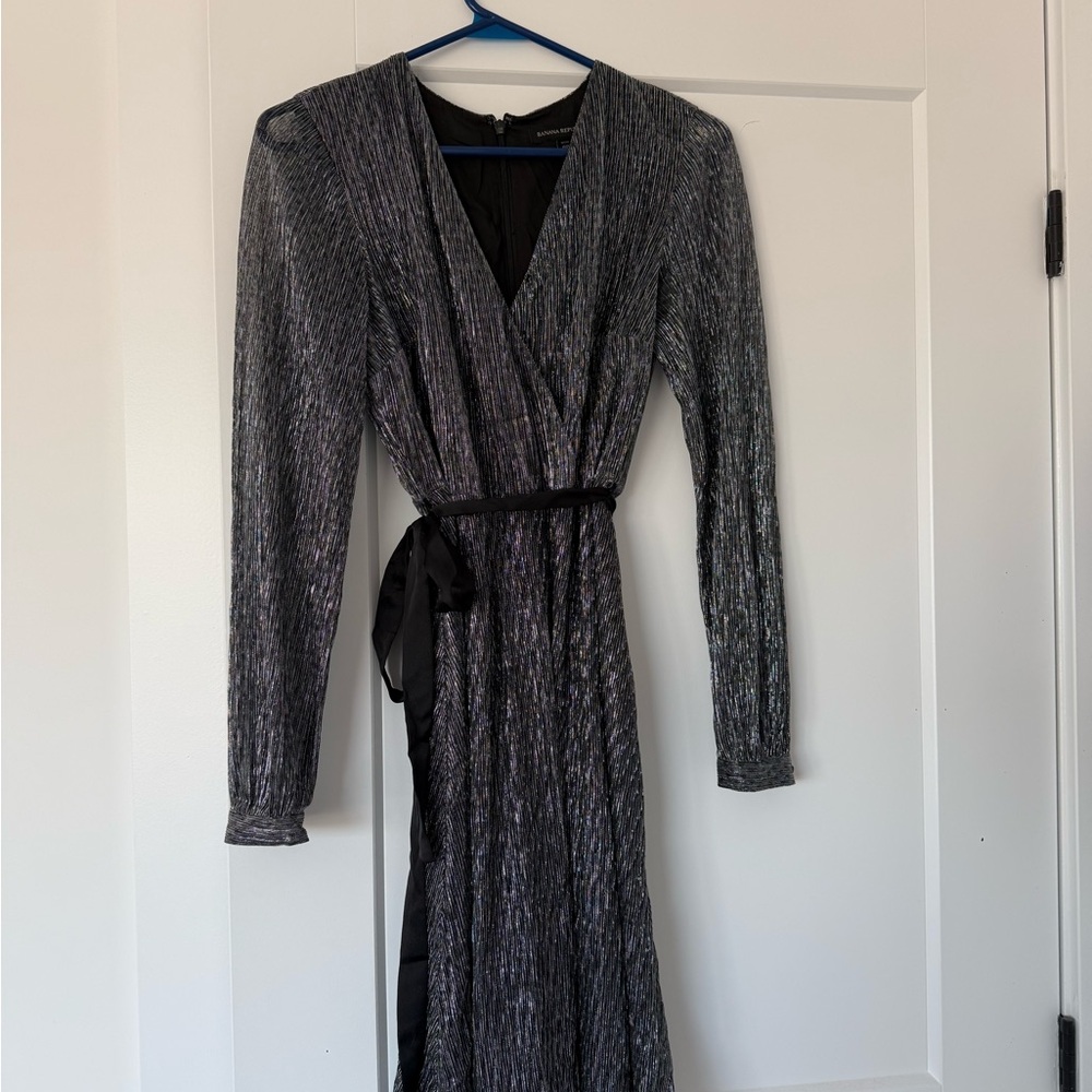 Banana Republic Shimmery Black and Silver Long Sleeve Dress